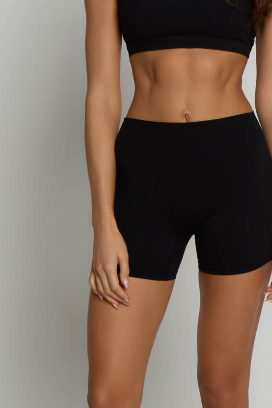 High-Waisted Shorts - Shadow Black