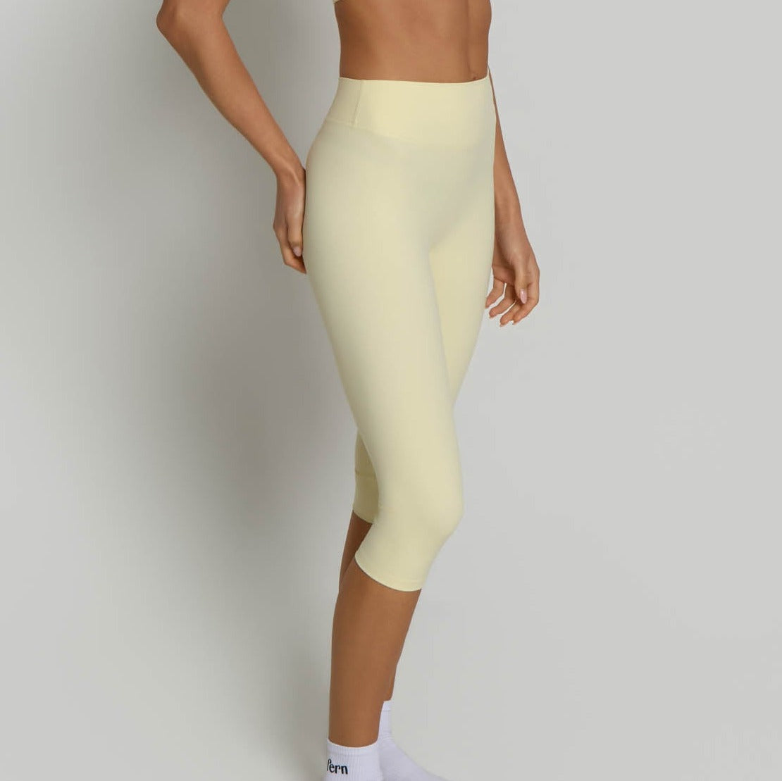 Capri Leggings - Buttercream