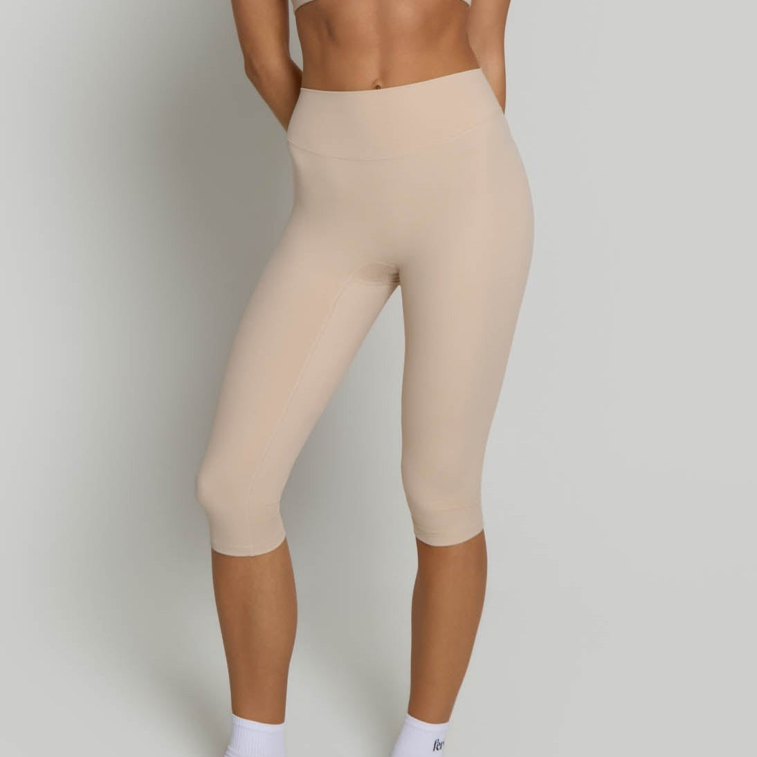 Capri Leggings - Tan